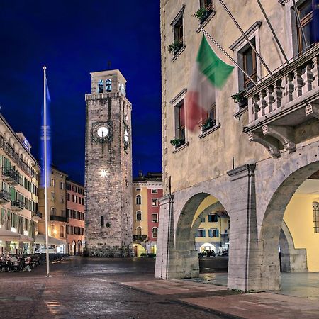 Appartamento Centro Storico Riva - Happy Rentals Kültér fotó