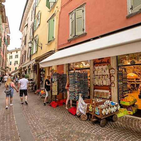 Appartamento Centro Storico Riva - Happy Rentals Kültér fotó